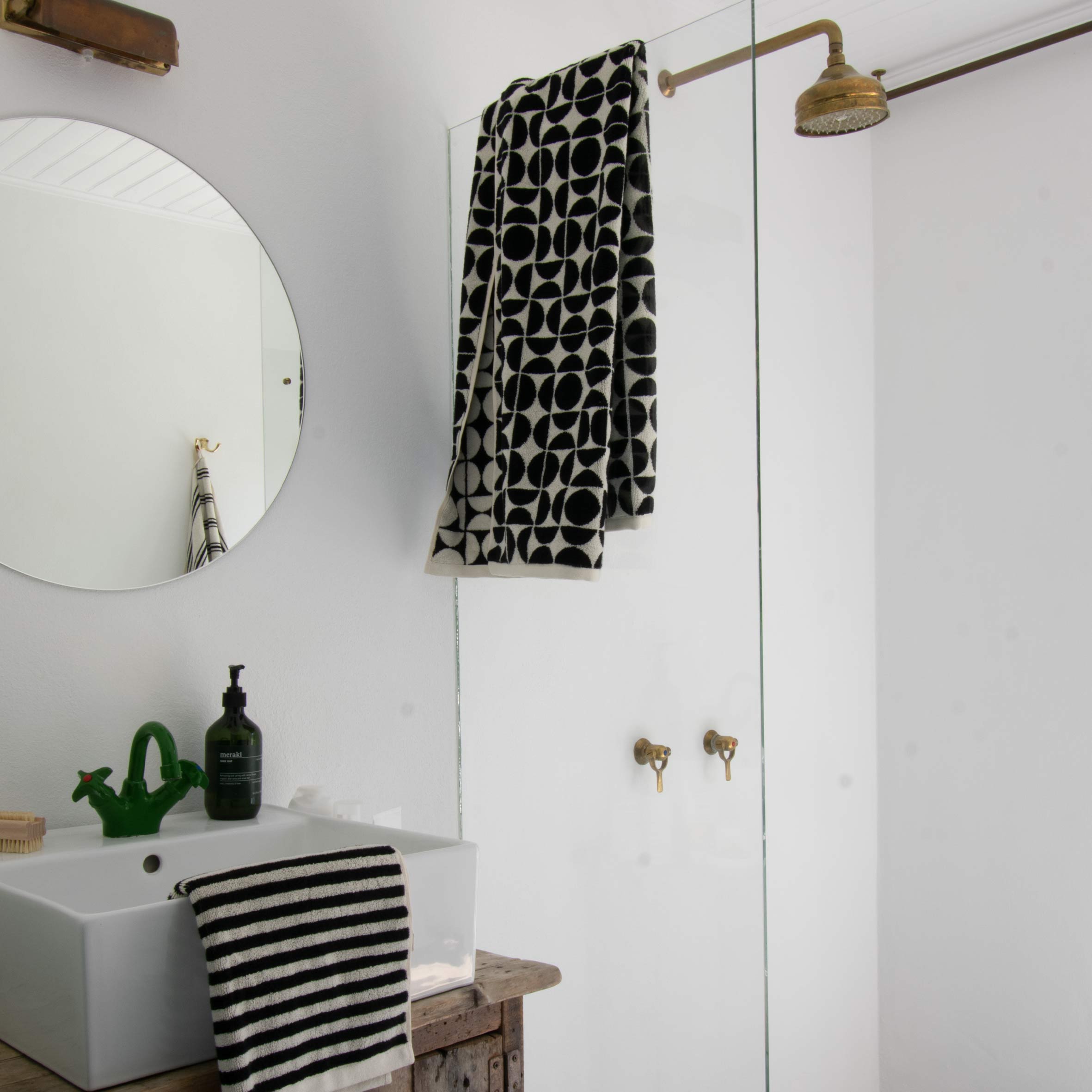 Towels - Black 100x150